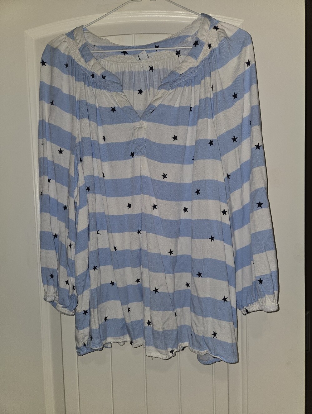 crown & ivy Light Blue & White Star Peasant Top
